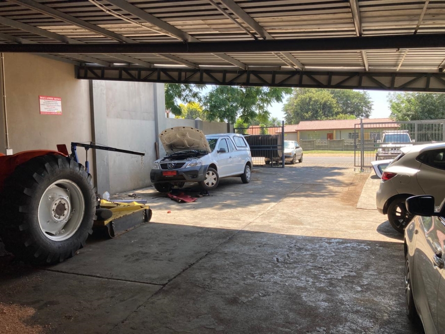 Commercial Property for Sale in Bodorp North West